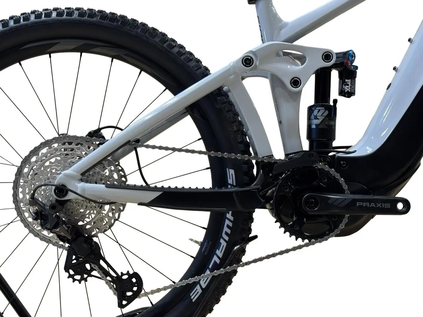 Segunda vida - Bicicletas E-montanha Giant Reign E+ 1 MX Pro XT - Como novo 11/13