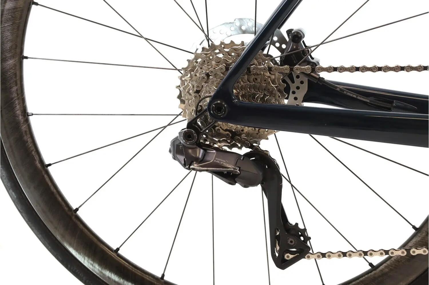 Segunda Vida · Bicicleta estrada ·  Addict 20 Di2 12V · Muito bom estado 3/8