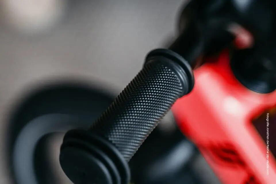 Vélo 3-en-1 évolutif pour enfant – draisienne & vélo 14/15
