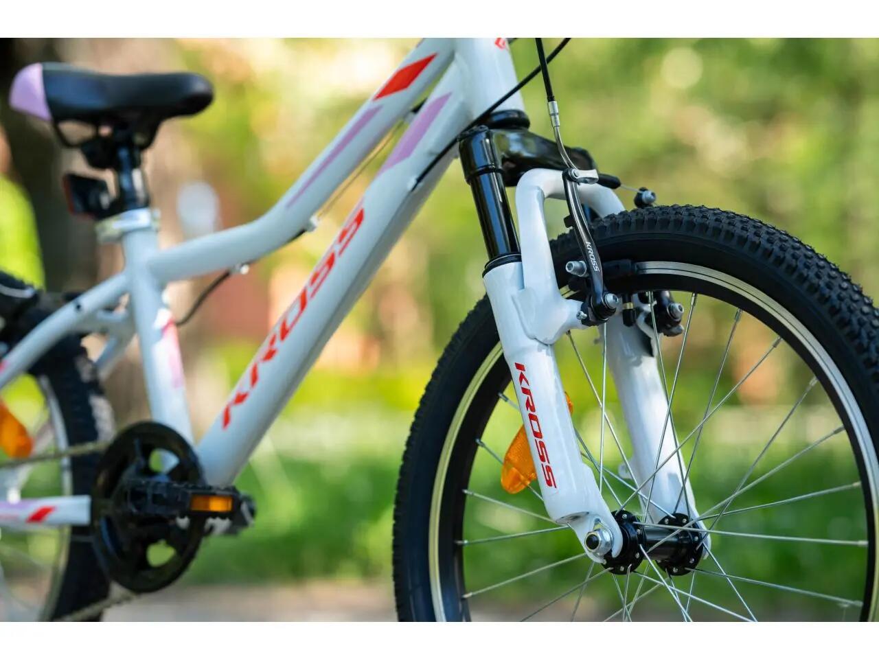 Rower dziecięcy Kross Lea Mini 2.0 20" 6 biegów biały czerwony różowy 4/7