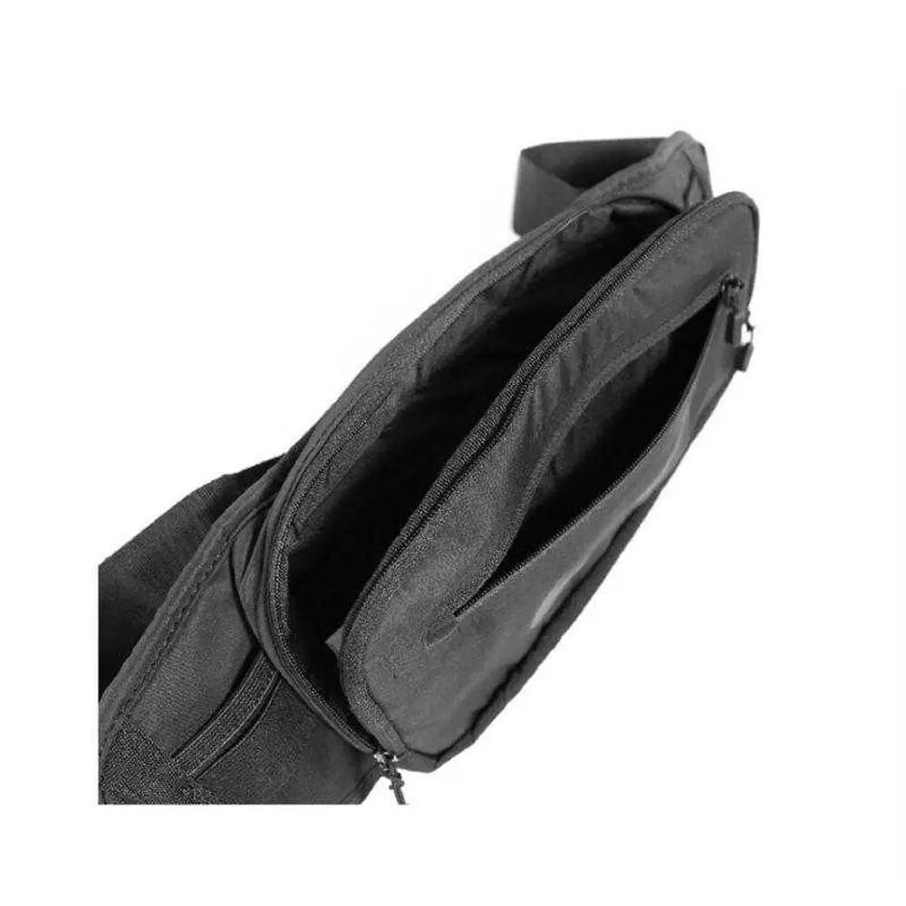 Riñonera Corriendo Diseño Swoosh Negro Talla Única 3/5