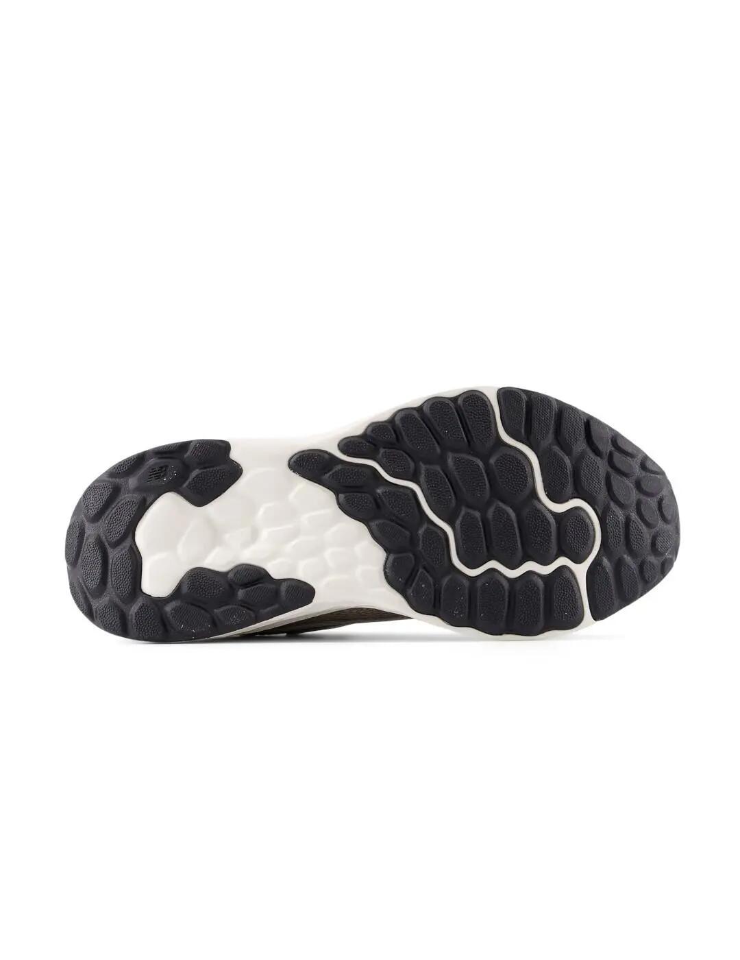 Sneakers da donna New Balance Fresh Foam Arishi V4 marroni. 5/5