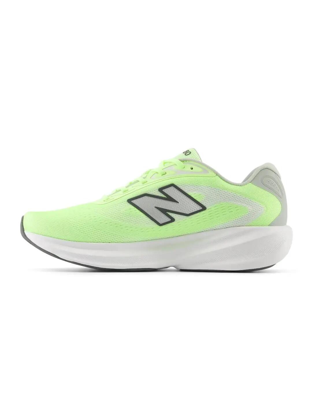 Chaussures pour homme New Balance Fresh Foam 680 v9 Jaune. 2/5