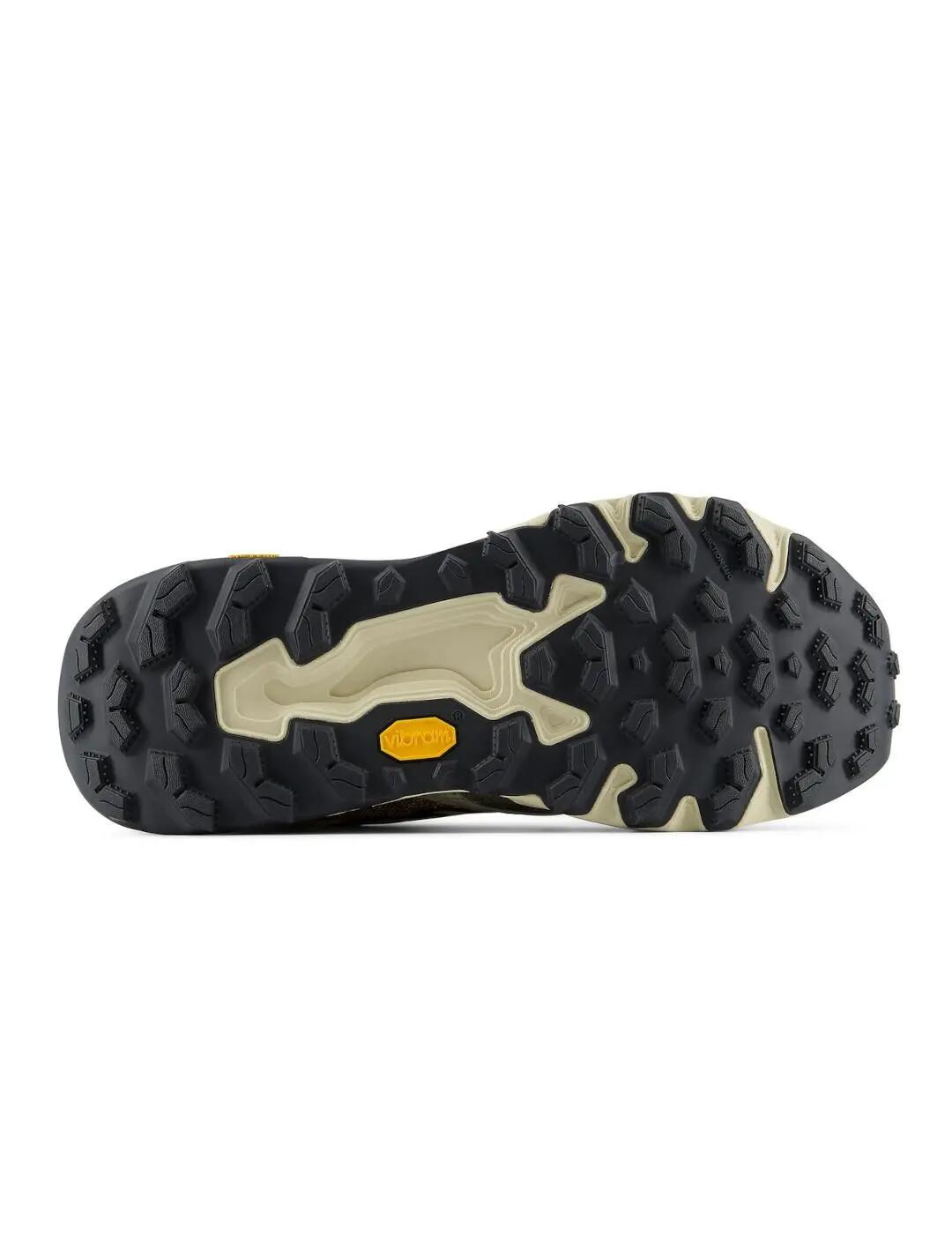 Tênis masculino New Balance Bege. 6/6