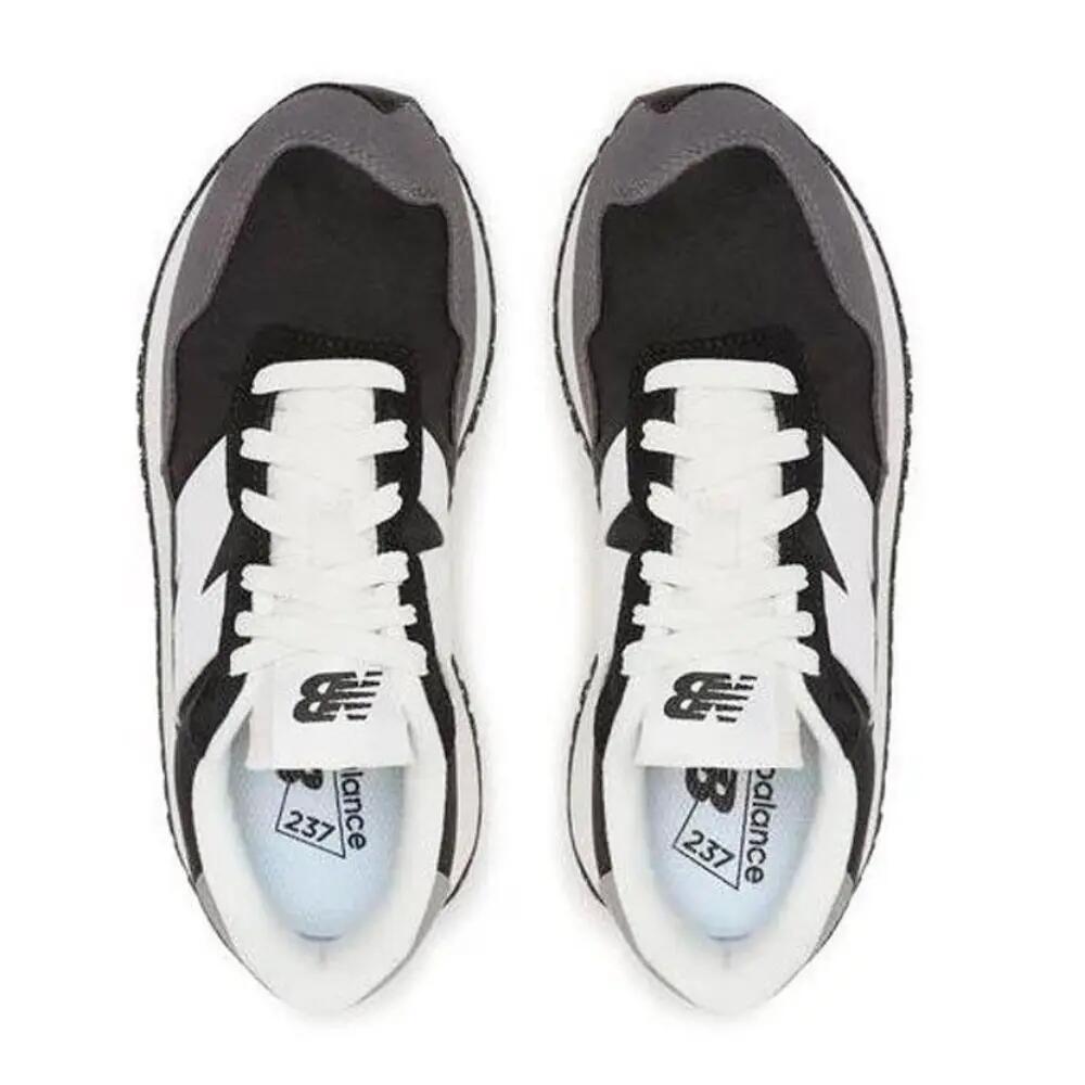 Damenschuhe New Balance Schwarz. 4/5