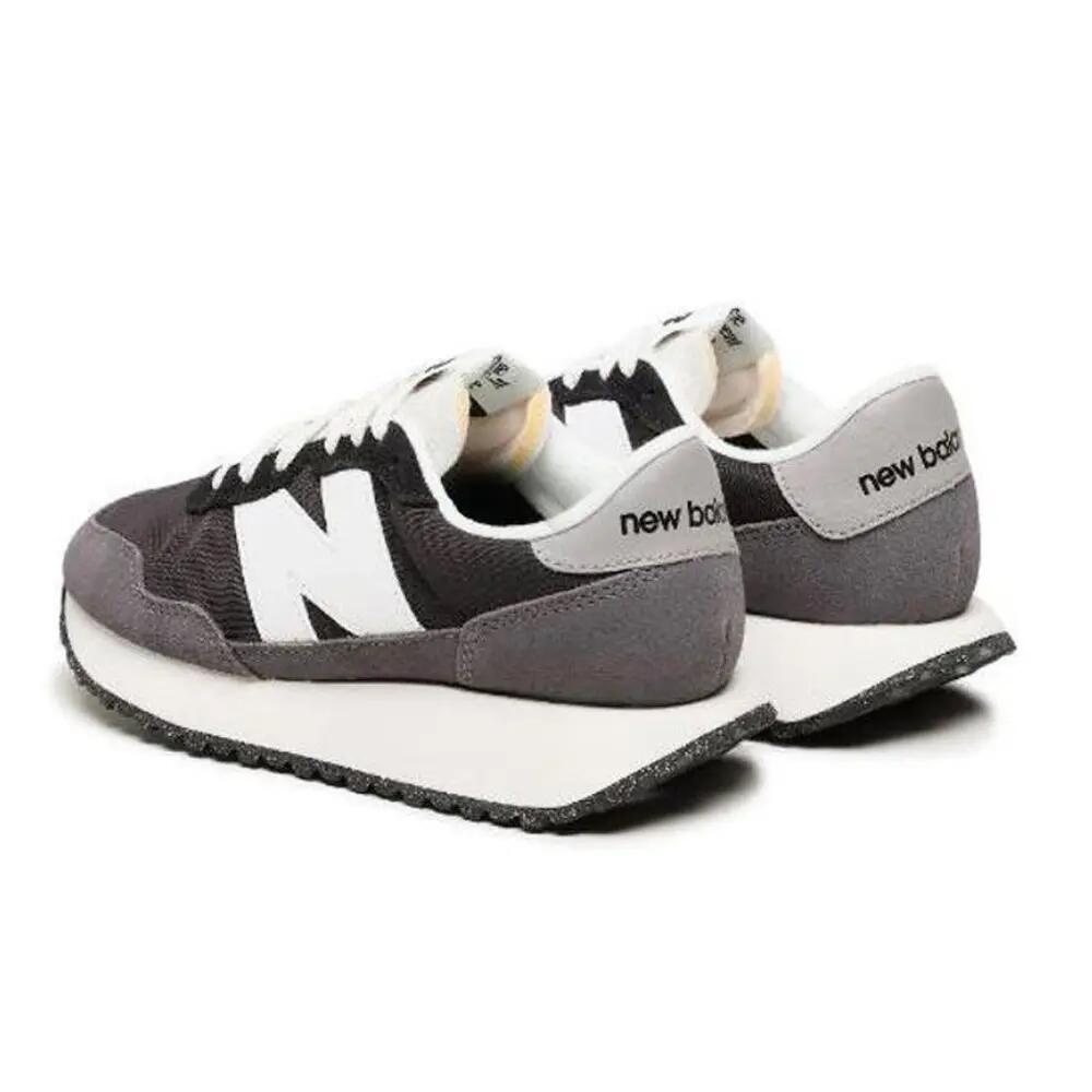 Damenschuhe New Balance Schwarz. 3/5