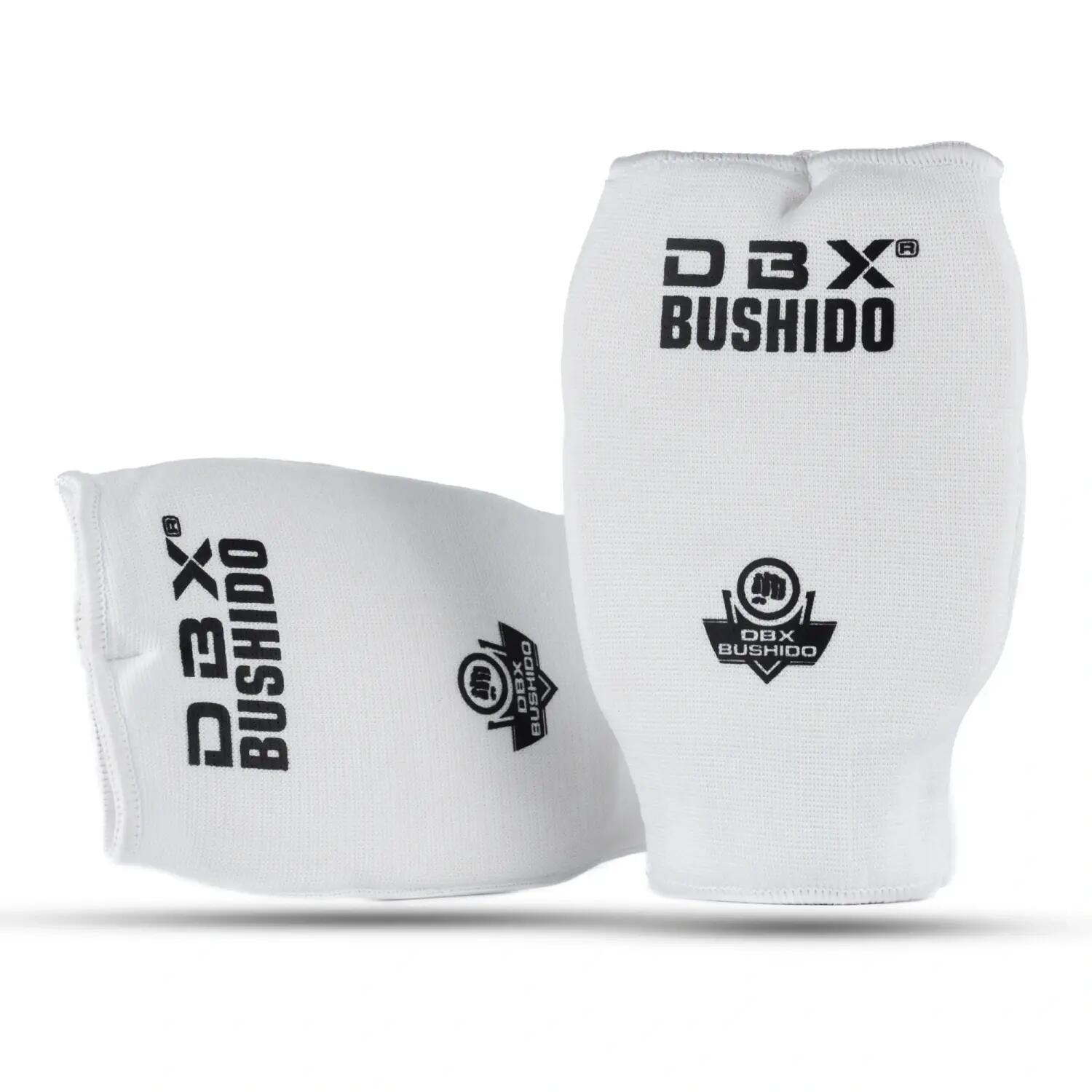 Napięstniki do karate białe DBX-KM White DBX Bushido 3/4