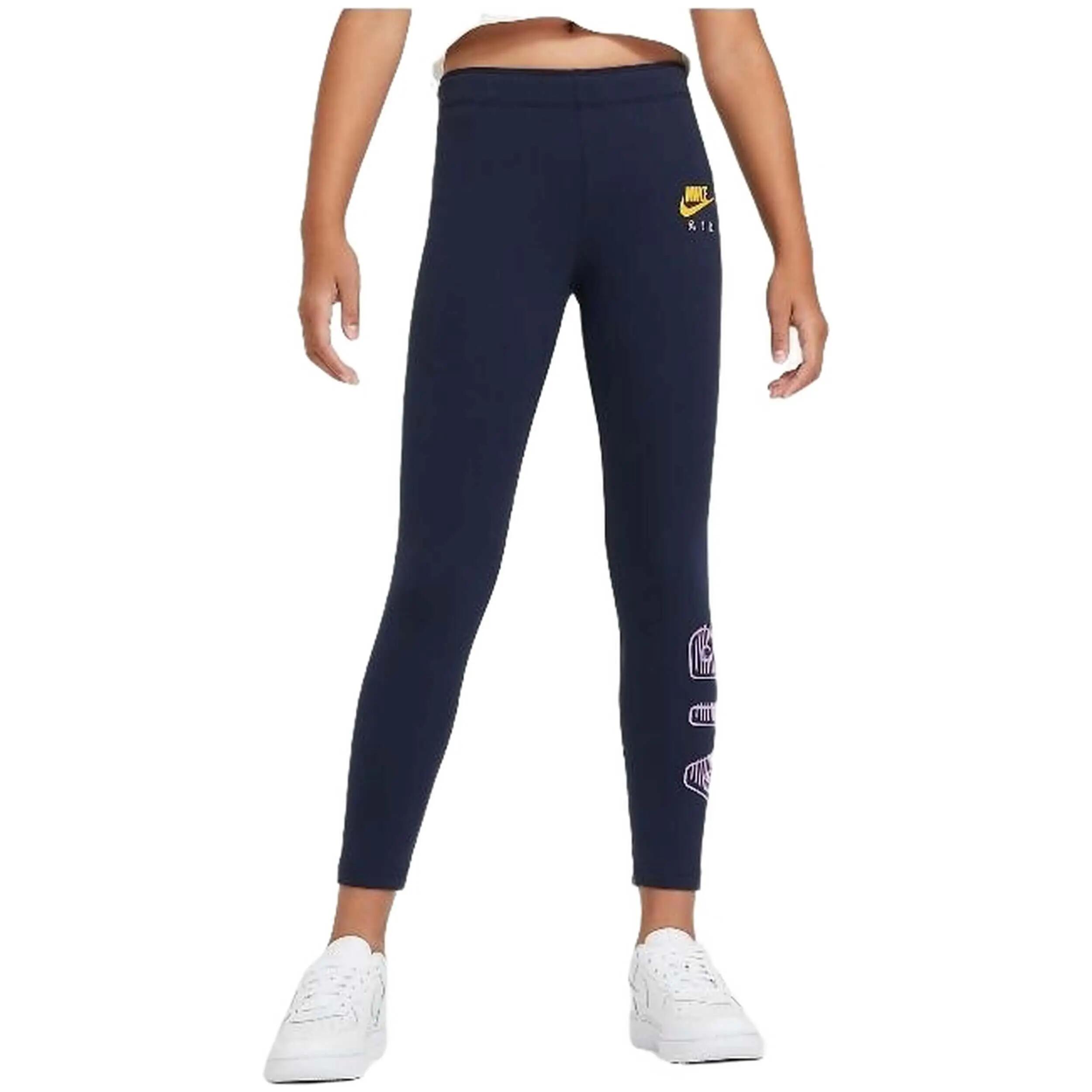 NIKE picture