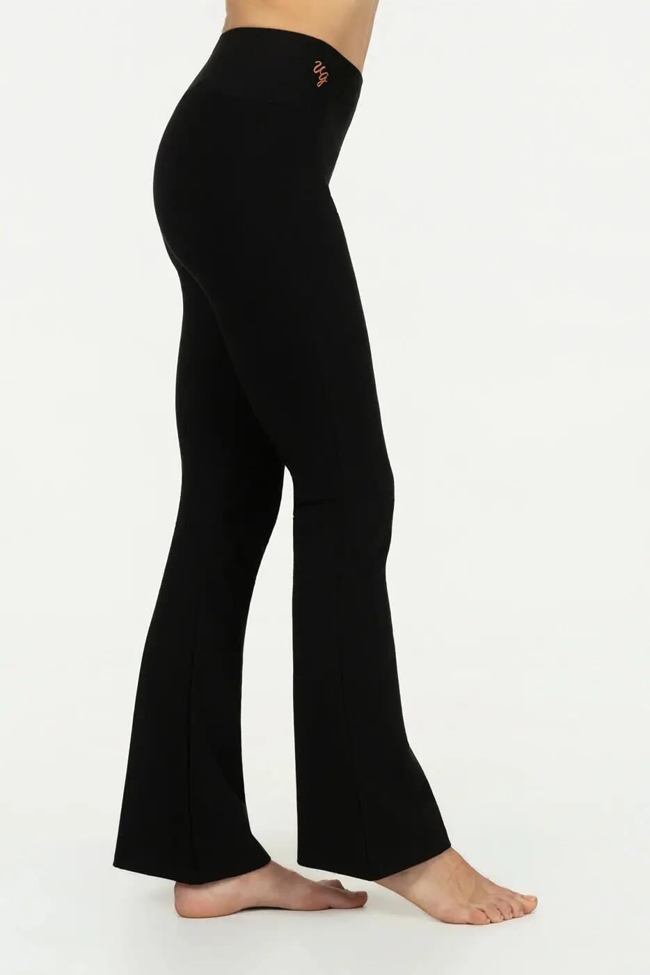 Pantalon de Yoga/Pilates Anandafied avec jambes évasées sur les hanches  - Noir 2/5