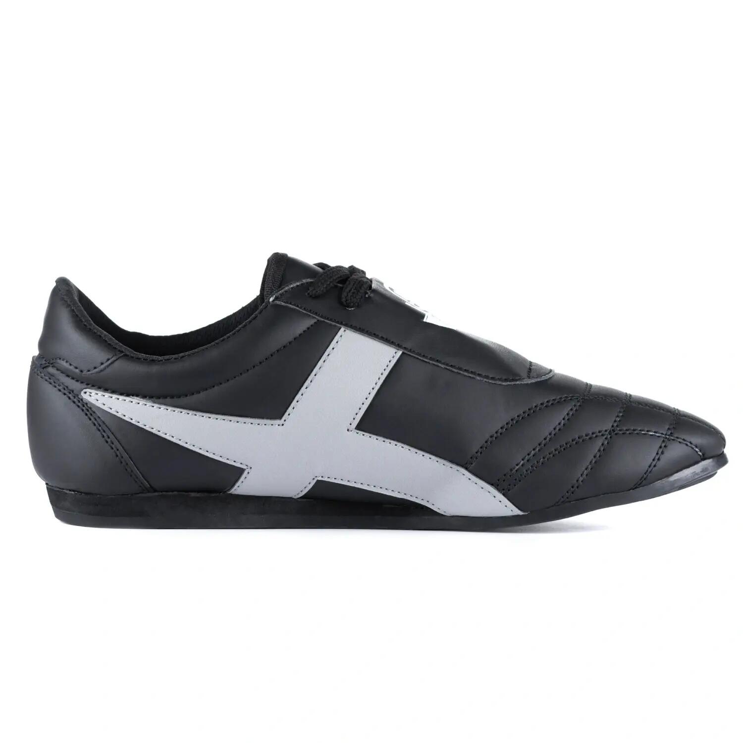 Lekkie Buty treningowe do sportów walki Black DBX Bushido 6/7