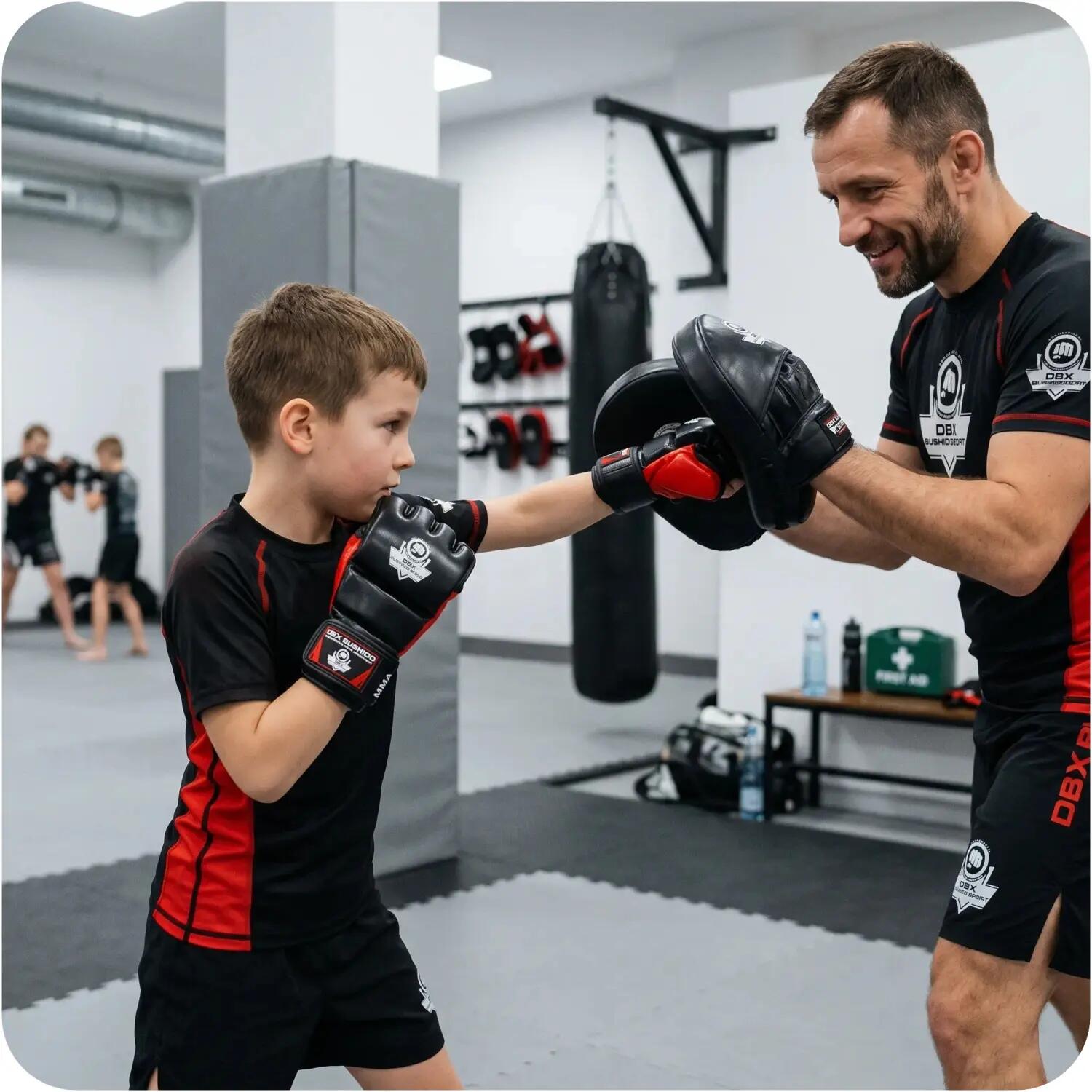 Rękawice MMA Phantom Red Valor Series DBX Bushido 2/7
