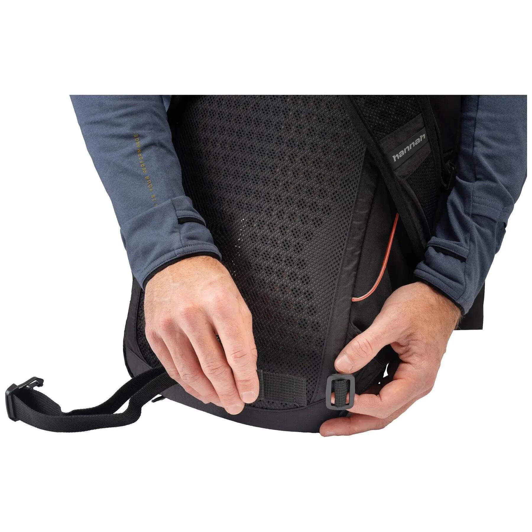 Mochila leve de caminhada Hannah de 10 L 4/5