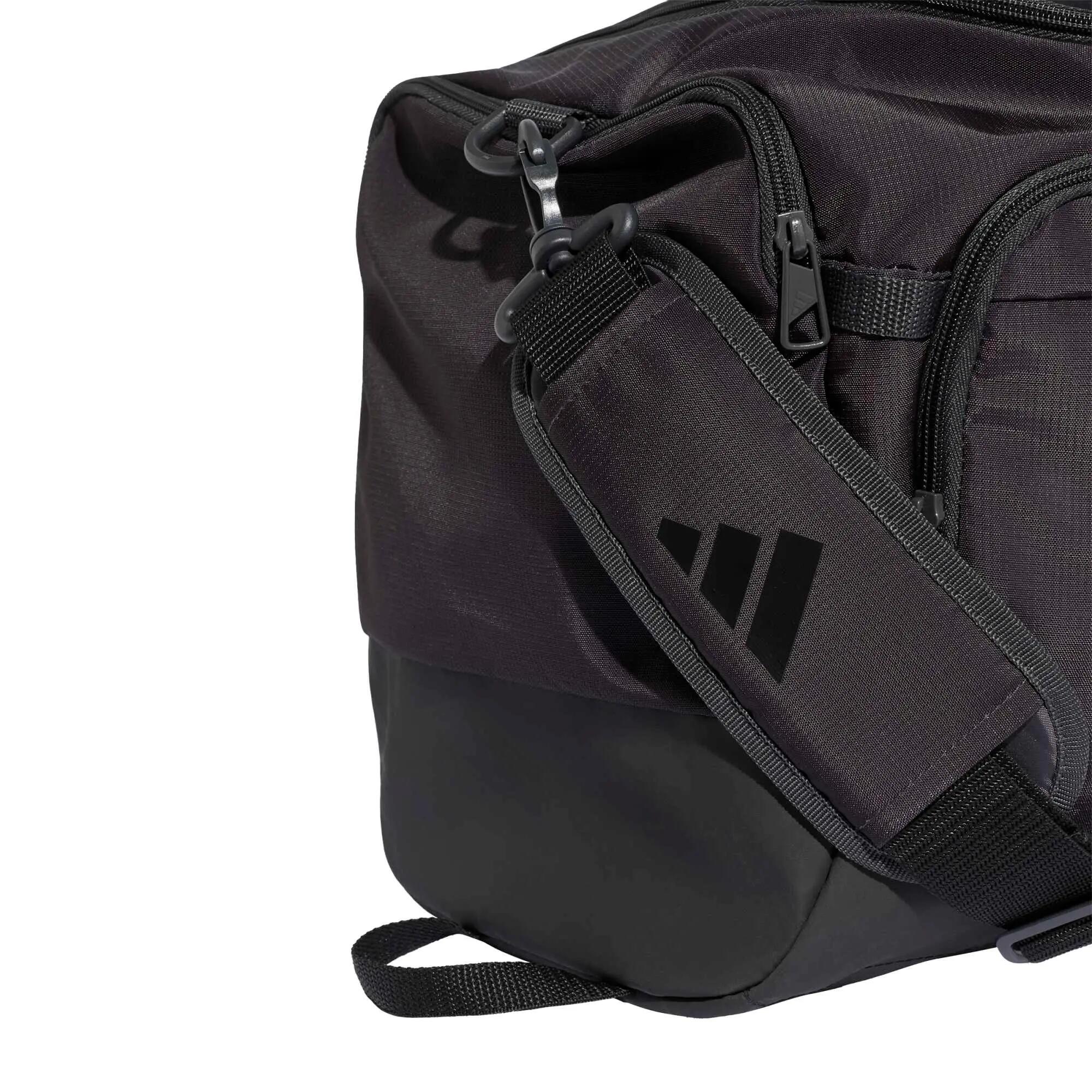 SAC DUFFEL GRAPHIQUE TRAINING DEFENDER PETIT FORMAT 12/12