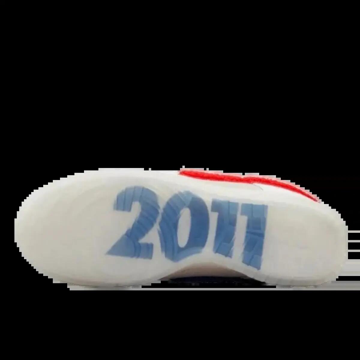 Scarpe  Dunk Low Retro PRM Year of the Rabbit White Crimson Varsity Royal 3/3