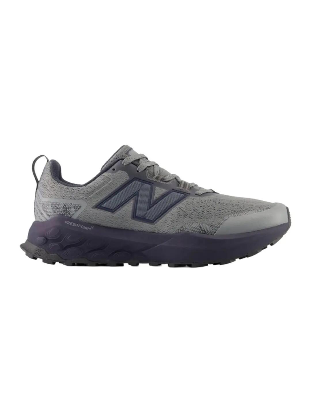 NEW BALANCE picture