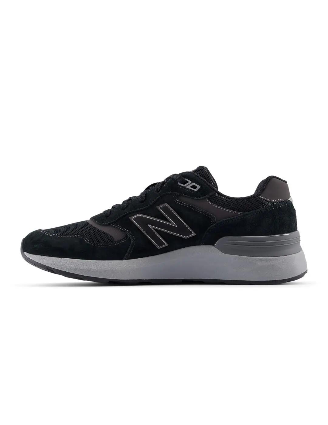 Scarpa da uomo New balance Mw880bb7 nera. 2/5