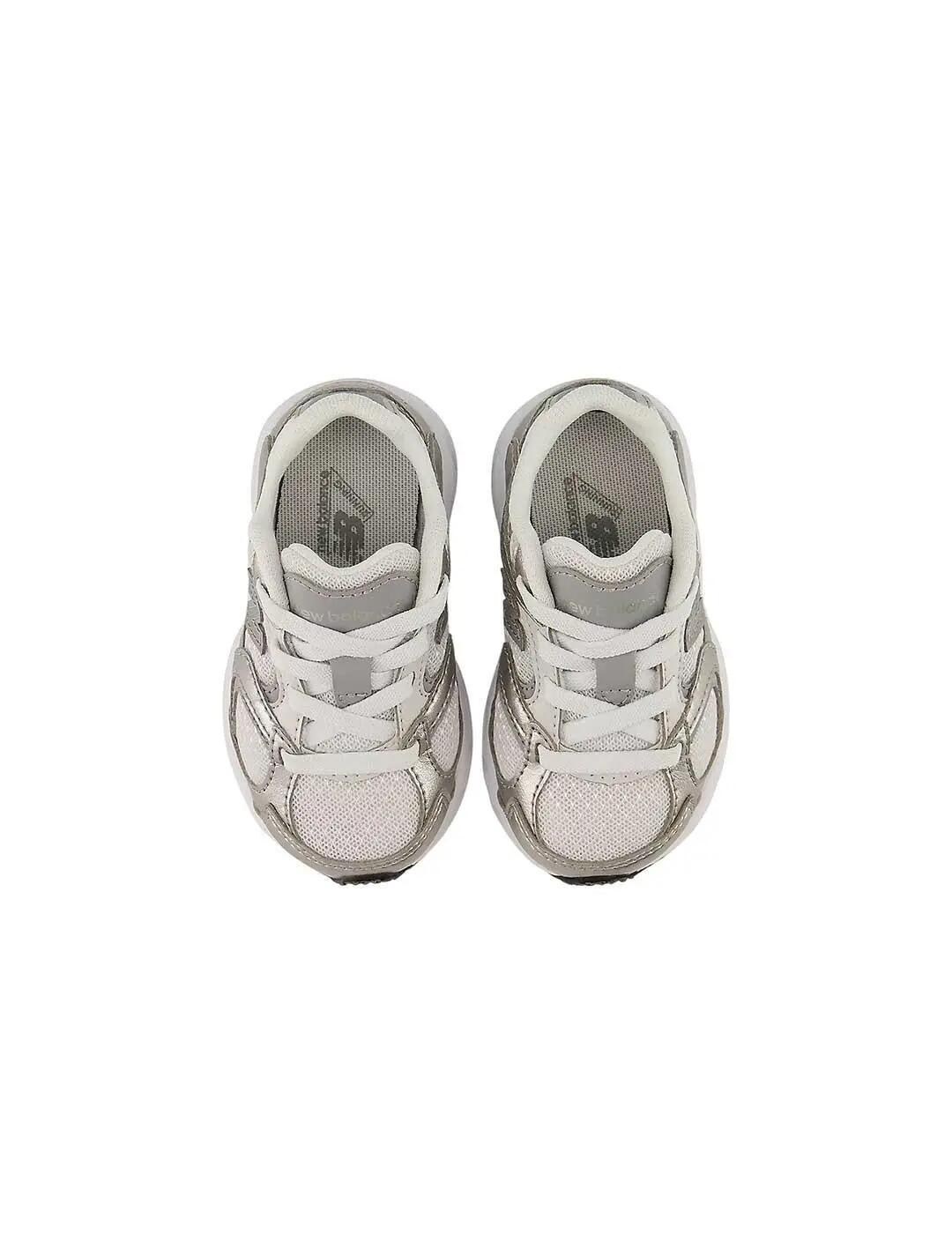 Scarpe da bambino New Balance bianche. 3/4