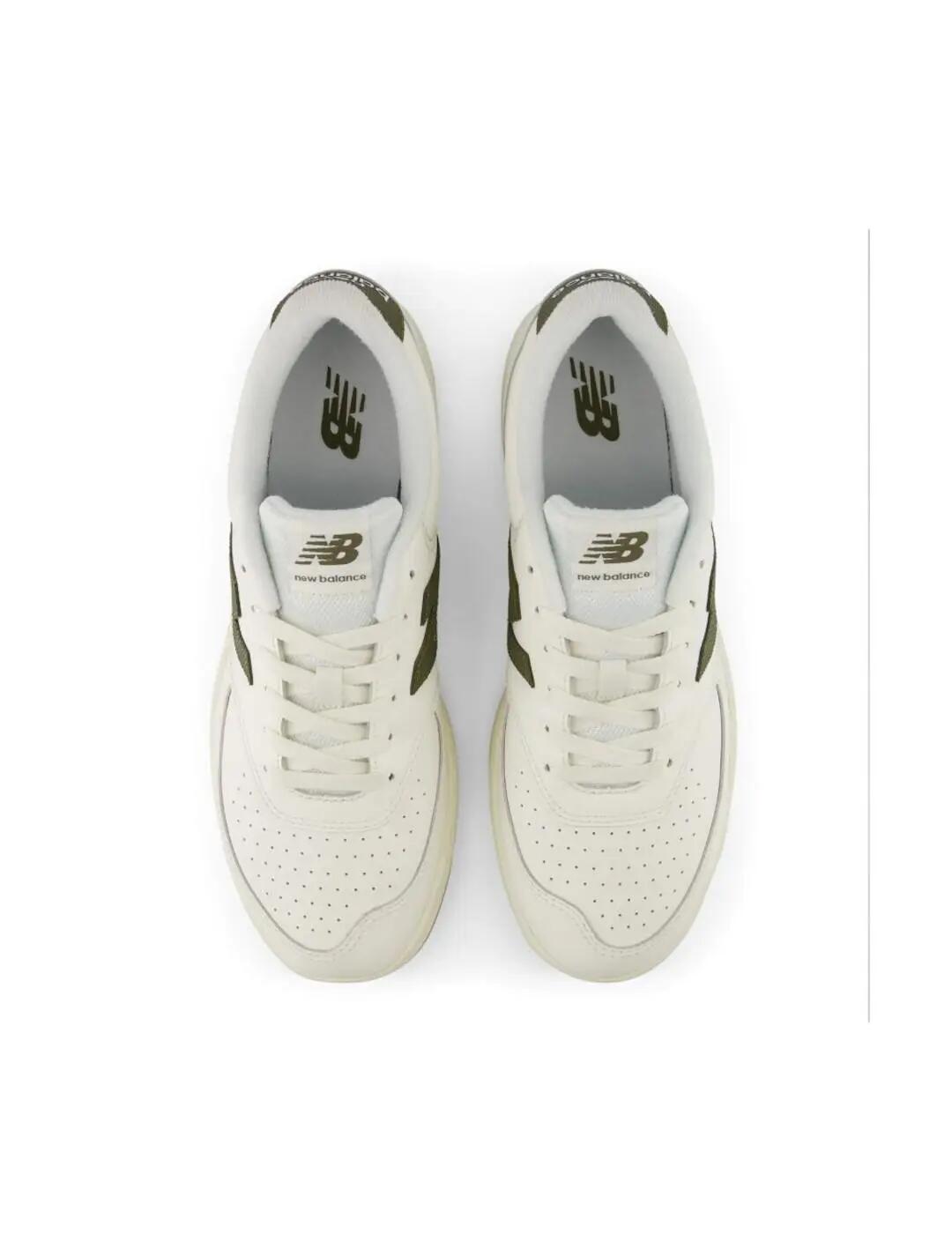 Chaussures pour hommes New Balance beige. 4/5