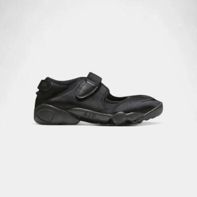 Nike air rift triple black satin (women's)