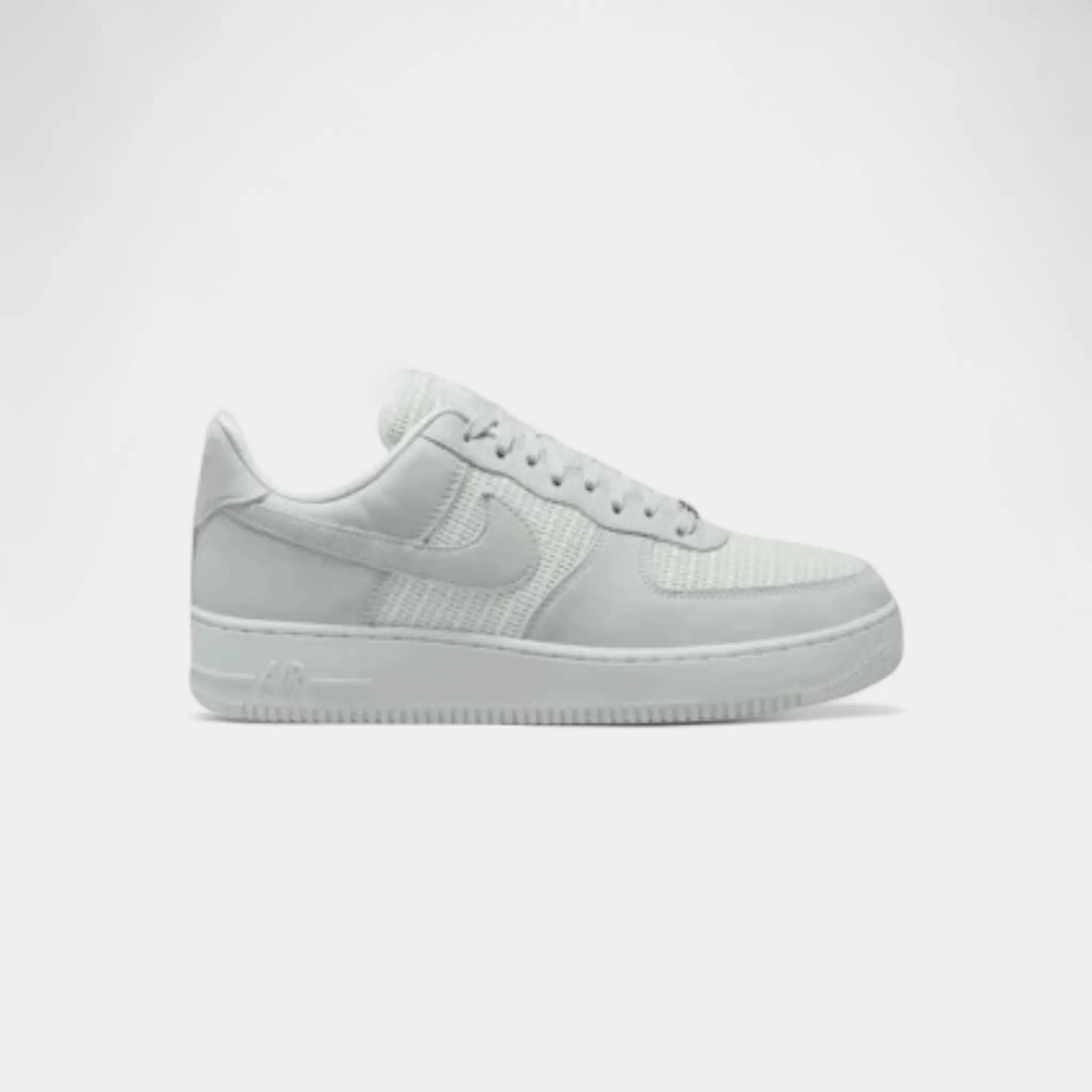 NIKE picture