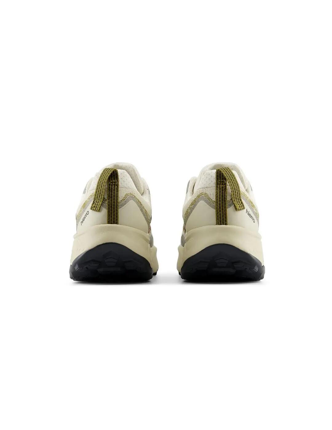Tênis masculino New Balance Bege. 5/6
