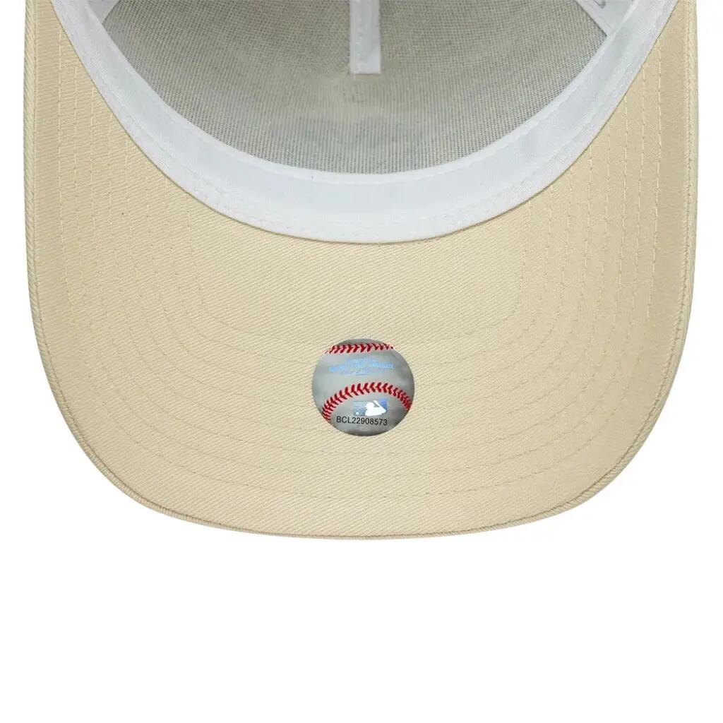 OUTLINE EF TRUCKER NEYYAN 4/5