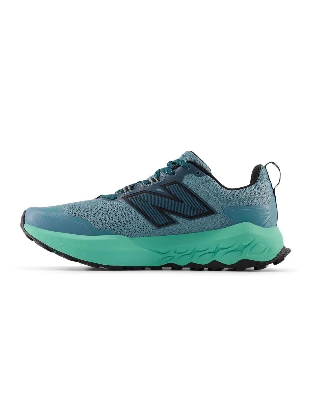 Tênis masculino New Balance Fresh Foam Garo Verde. 2/5