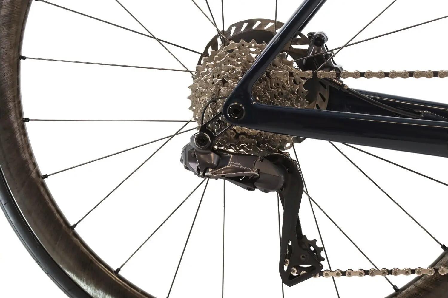 Segunda Vida · Bicicleta estrada ·  Addict 20 Di2 12V · Muito bom estado 3/8