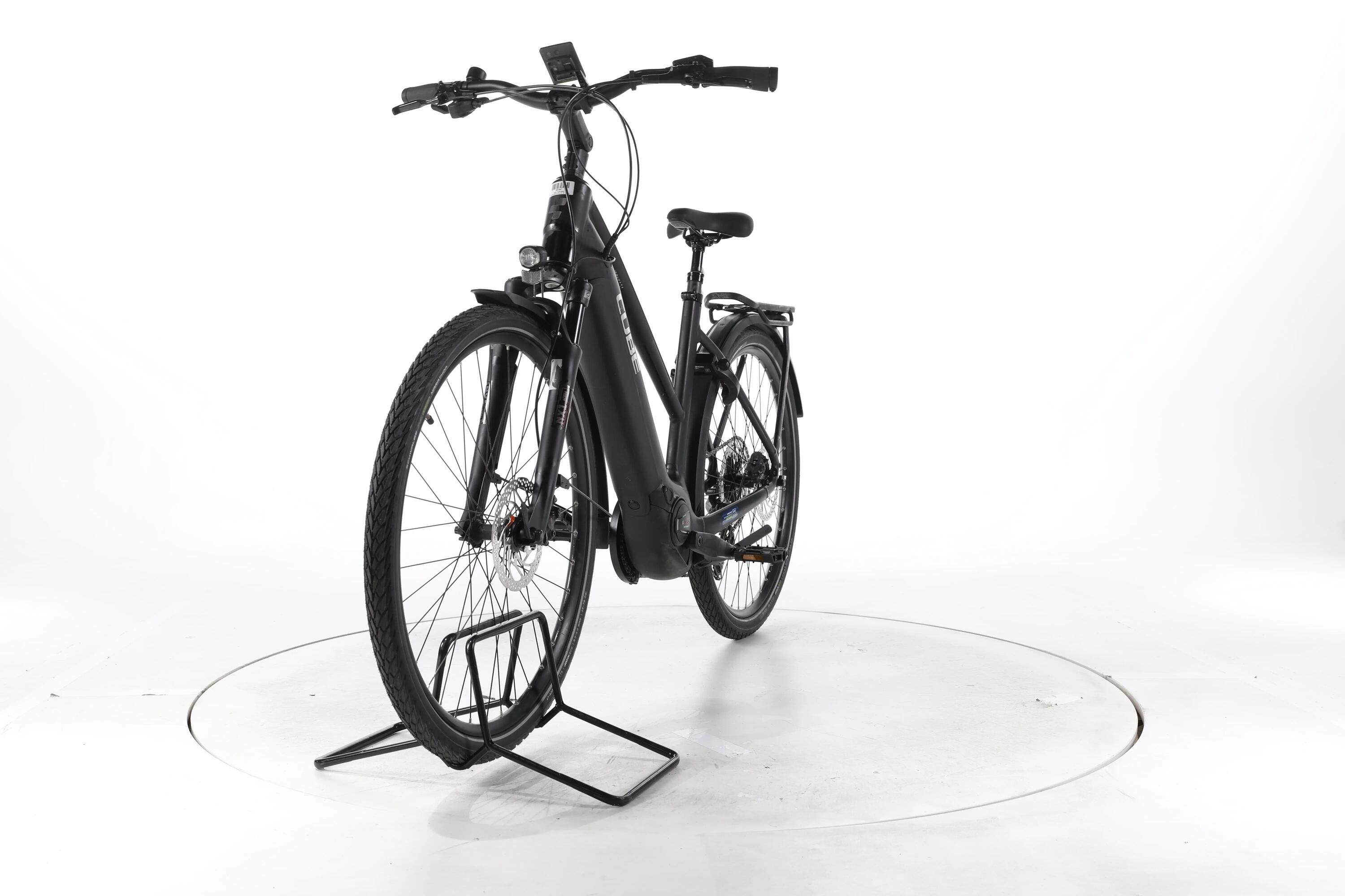 Segunda vida - Cube Touring Hybrid Pro Trekking E-Bike - Em muito bom estado. 4/7