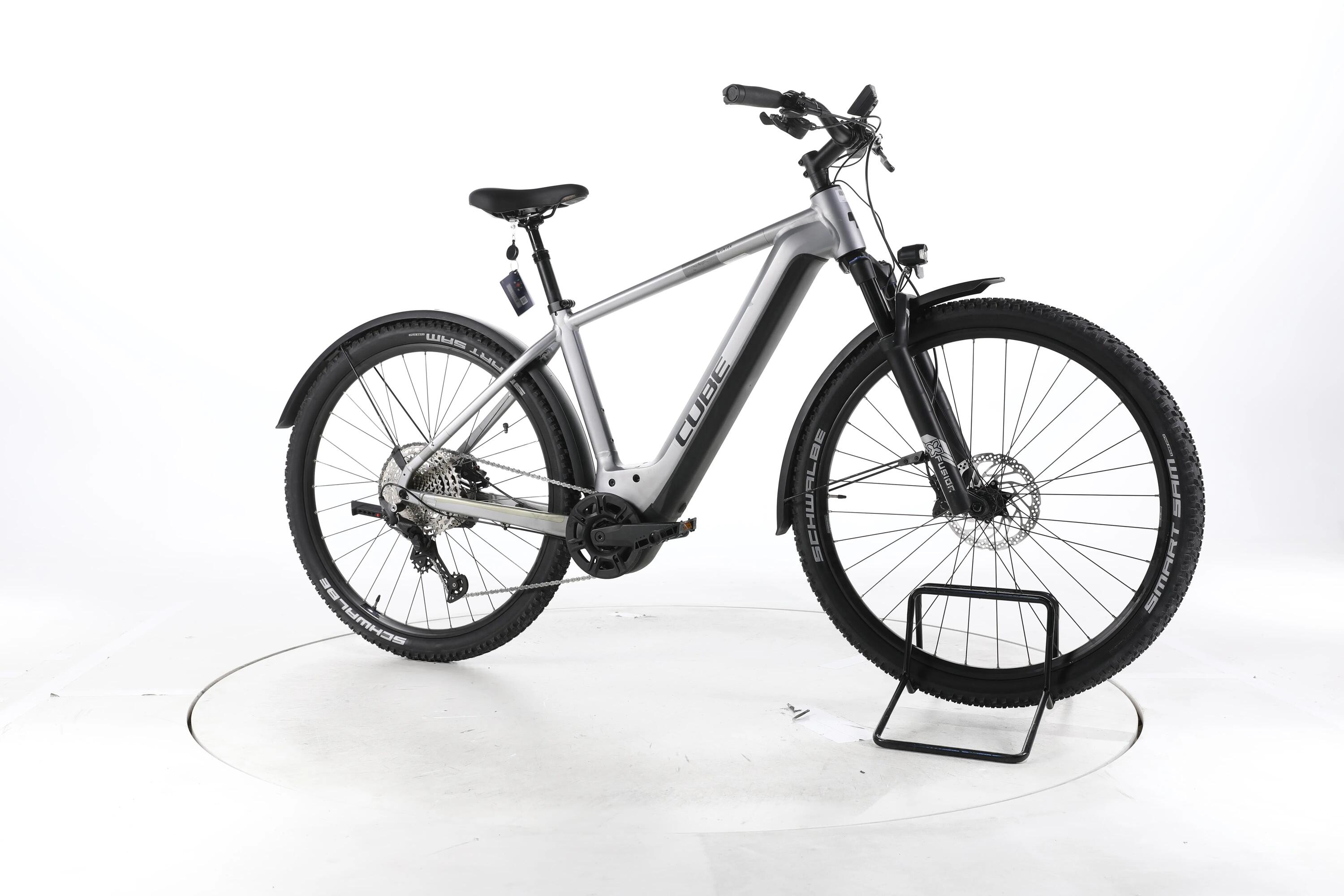 Segunda vida - Cube Nuride Hybrid EXC 750 Trekking - Em muito bom estado. 2/7