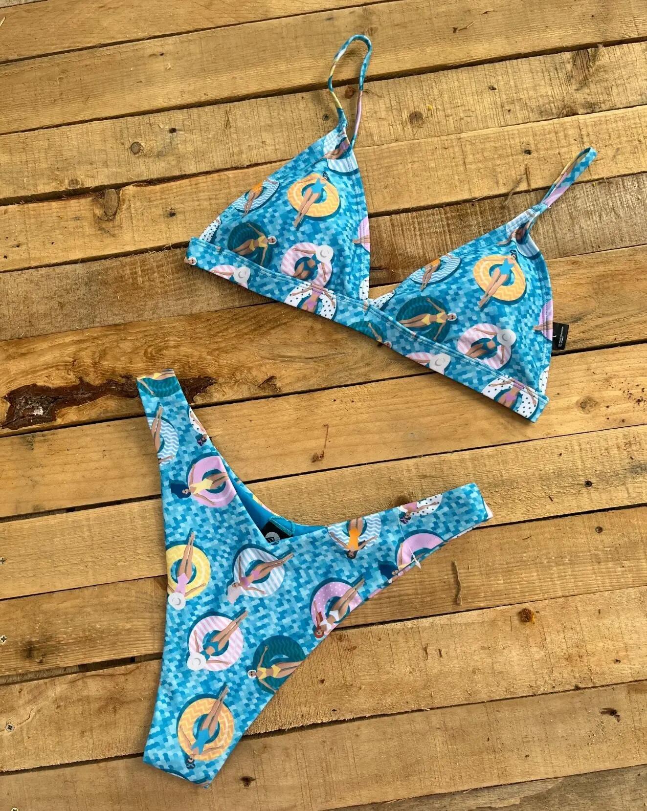 Slip bikini a V a bordo piscina 7/7