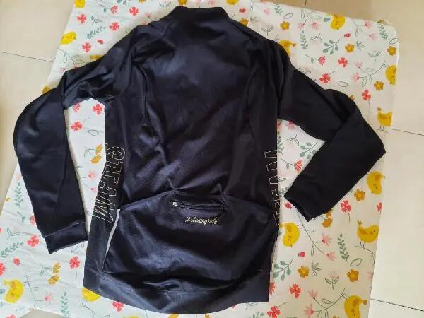 Entre Particuliers - Ensemble veste et cuissard de cyclisme avec bretel 6/7
