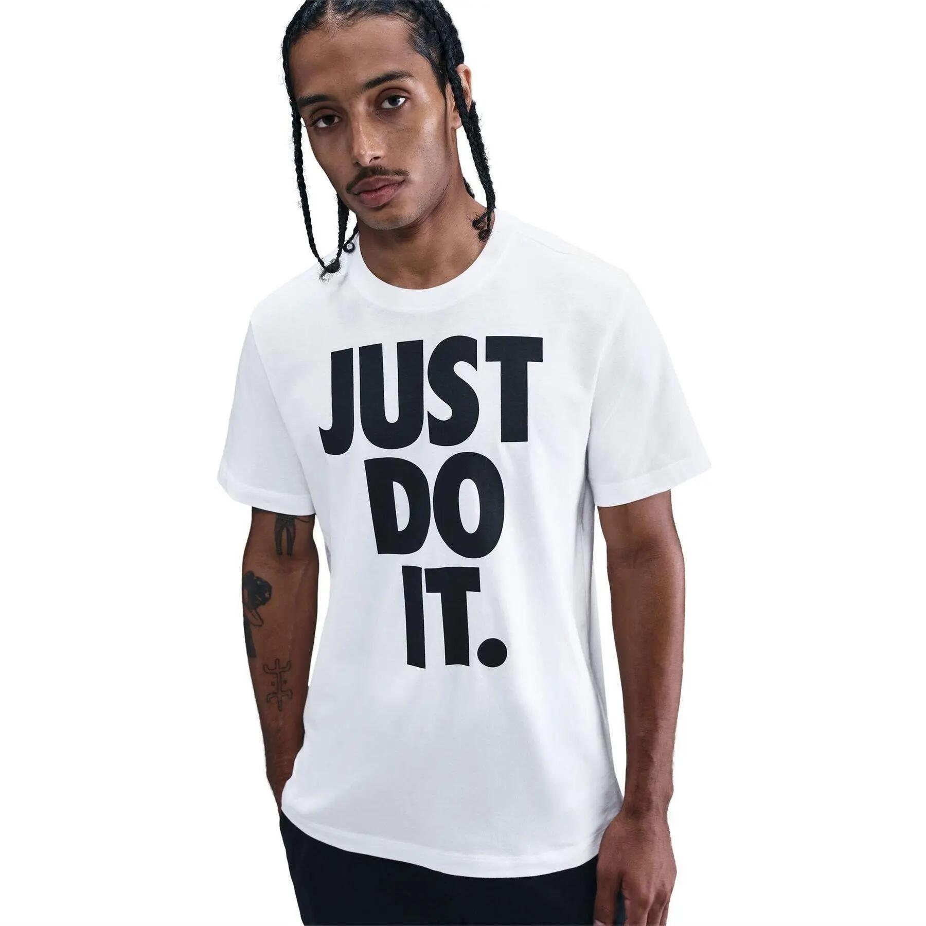 Nike Mens Sportswear Club Icon Cotton Lightweight T-Shirt