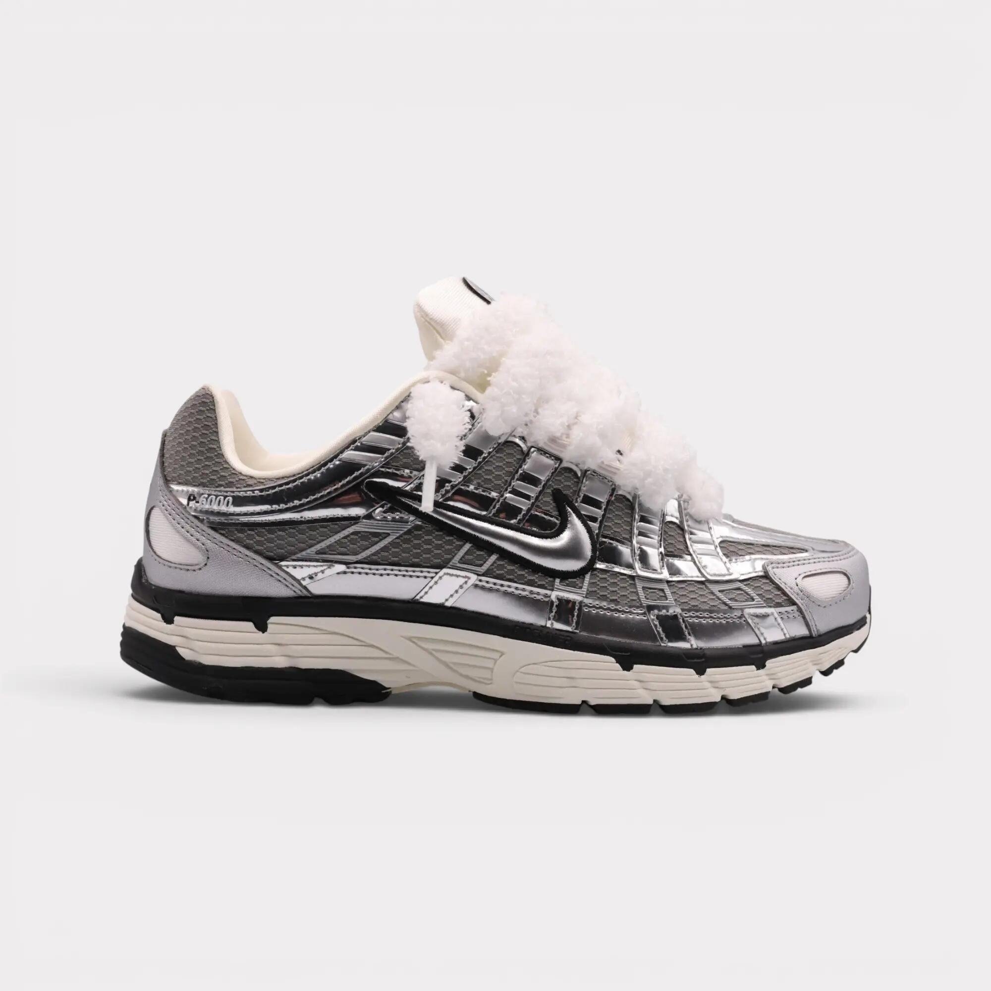 NIKE picture