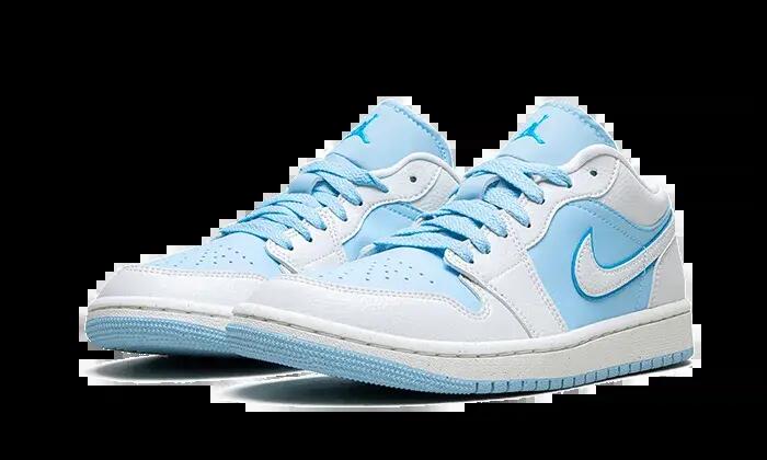 Air Jordan 1 Low SE Reverse Ice Blue 2/4