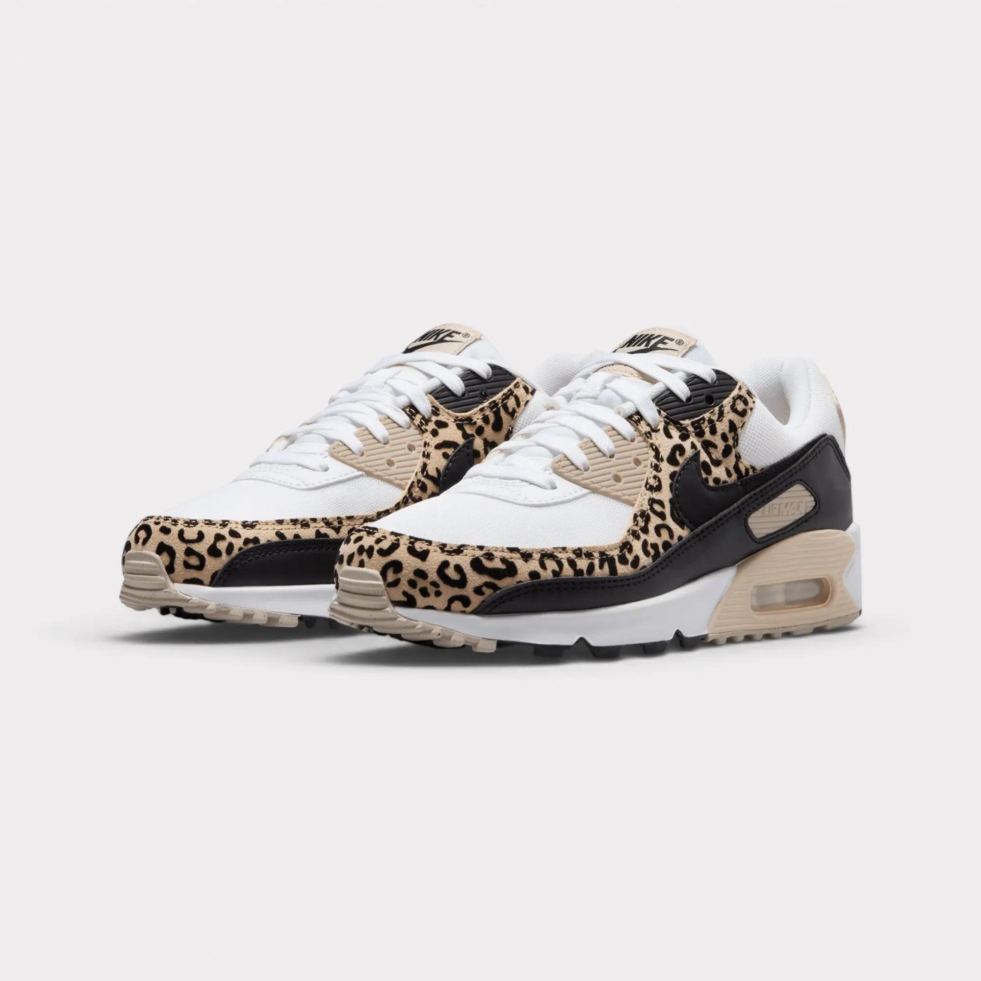 Nike Women's Air Max 90 2/7