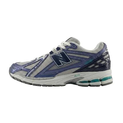 Turnschuhe für Männer New Balance 1906r Blau.