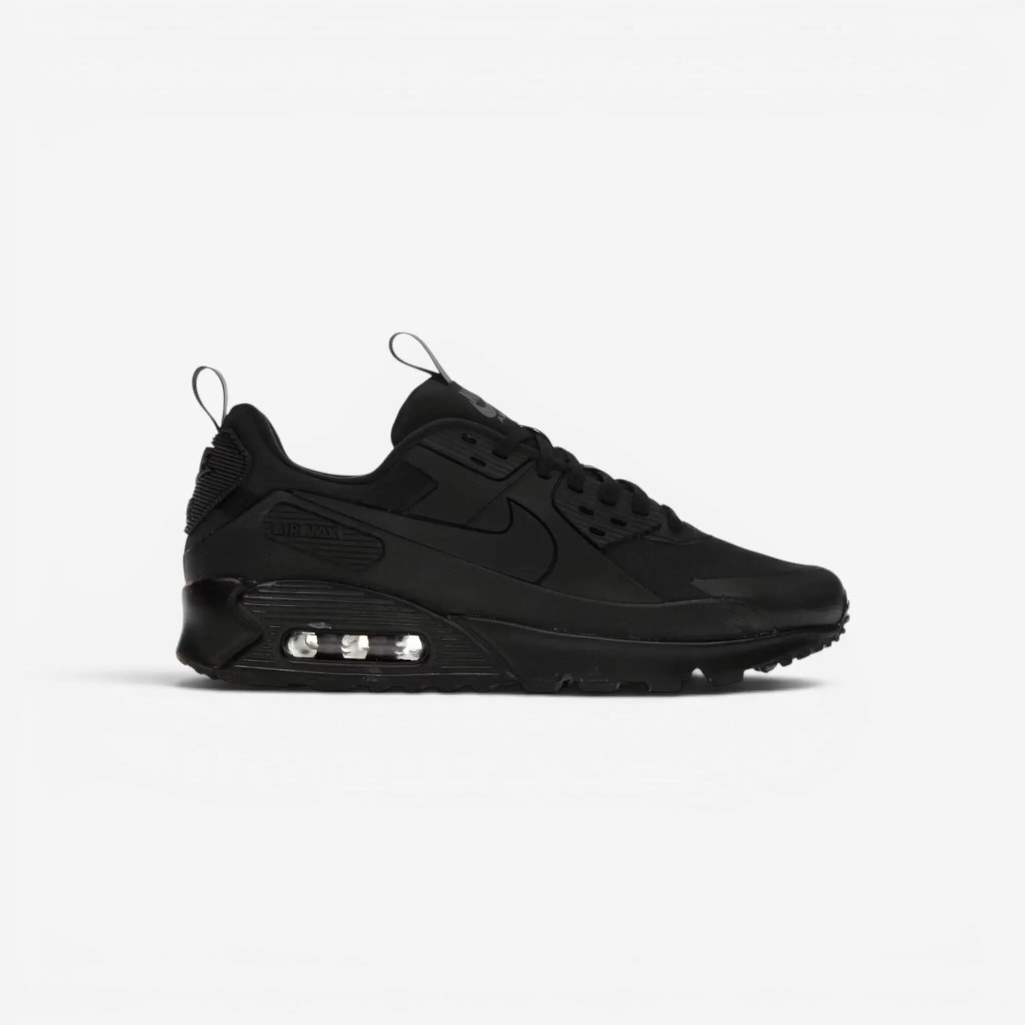 NIKE picture