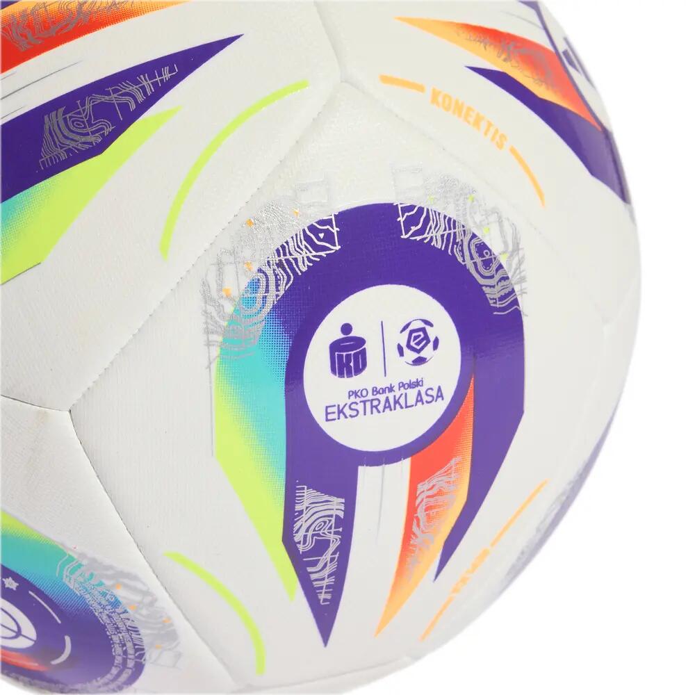 Fußball von adidas für die polnische Ekstraklasa 3/4