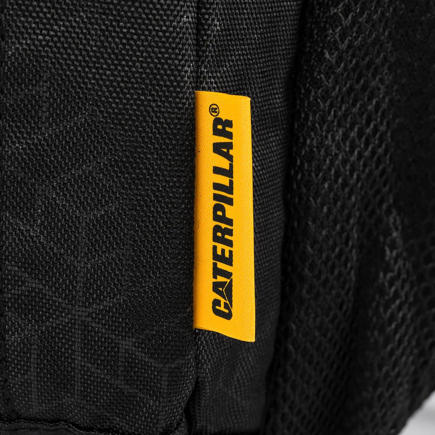 Plecak sportowo-turystyczny Caterpillar Barry Backpack pojemność 31 L 8/10