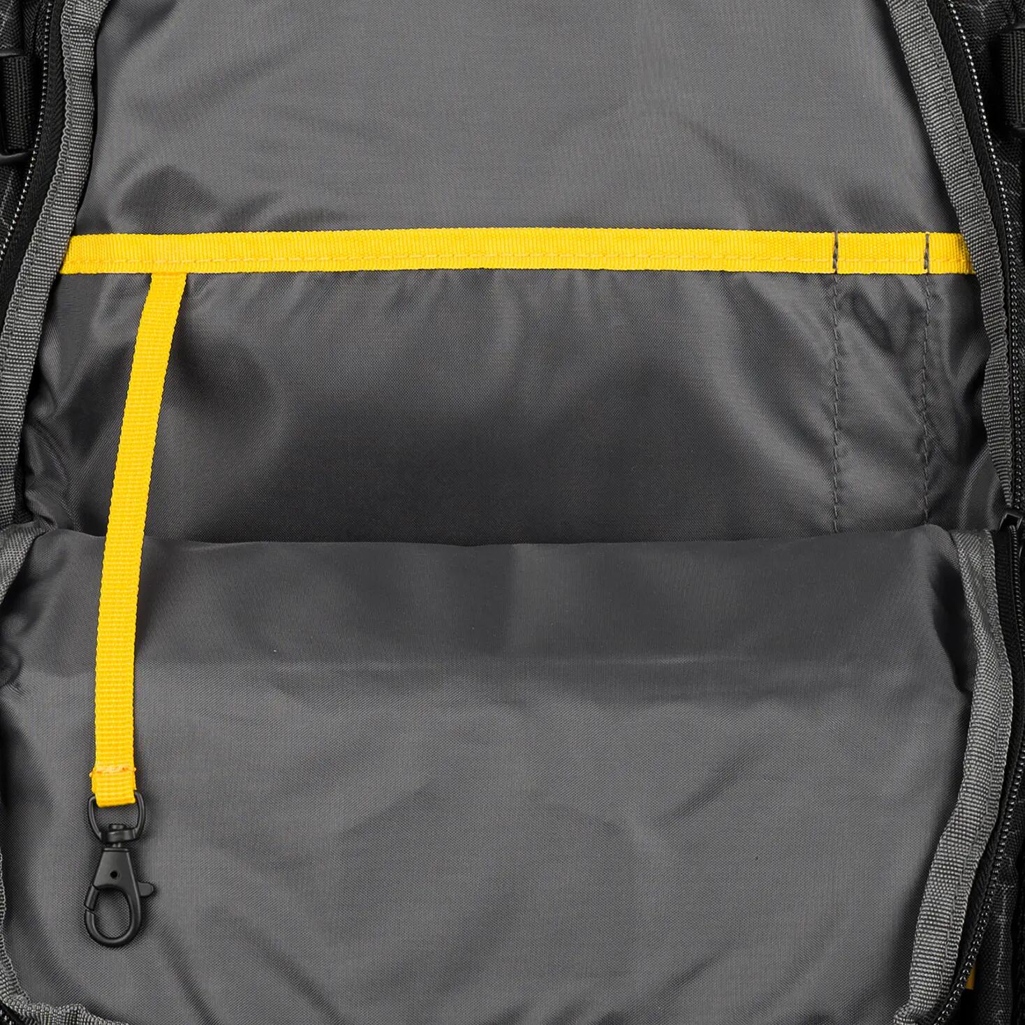 Plecak sportowo-turystyczny Caterpillar Barry Backpack pojemność 31 L 6/10