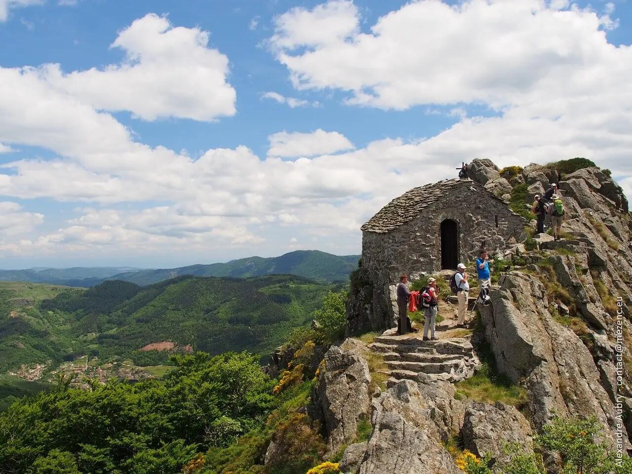 DECATHLON TRAVEL picture