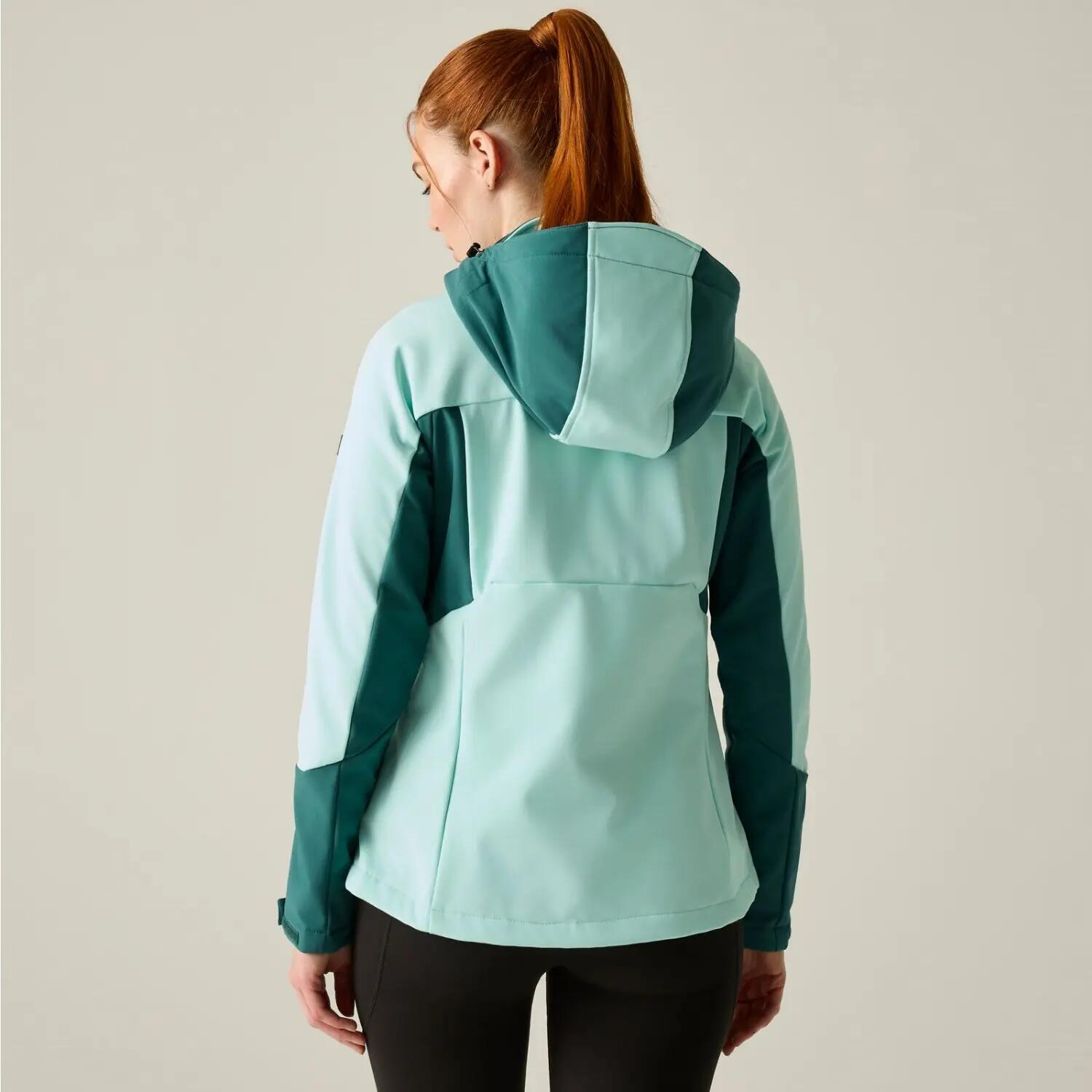 Regatta Softshelljacke Desoto für Damen mit Kapuze 4/14
