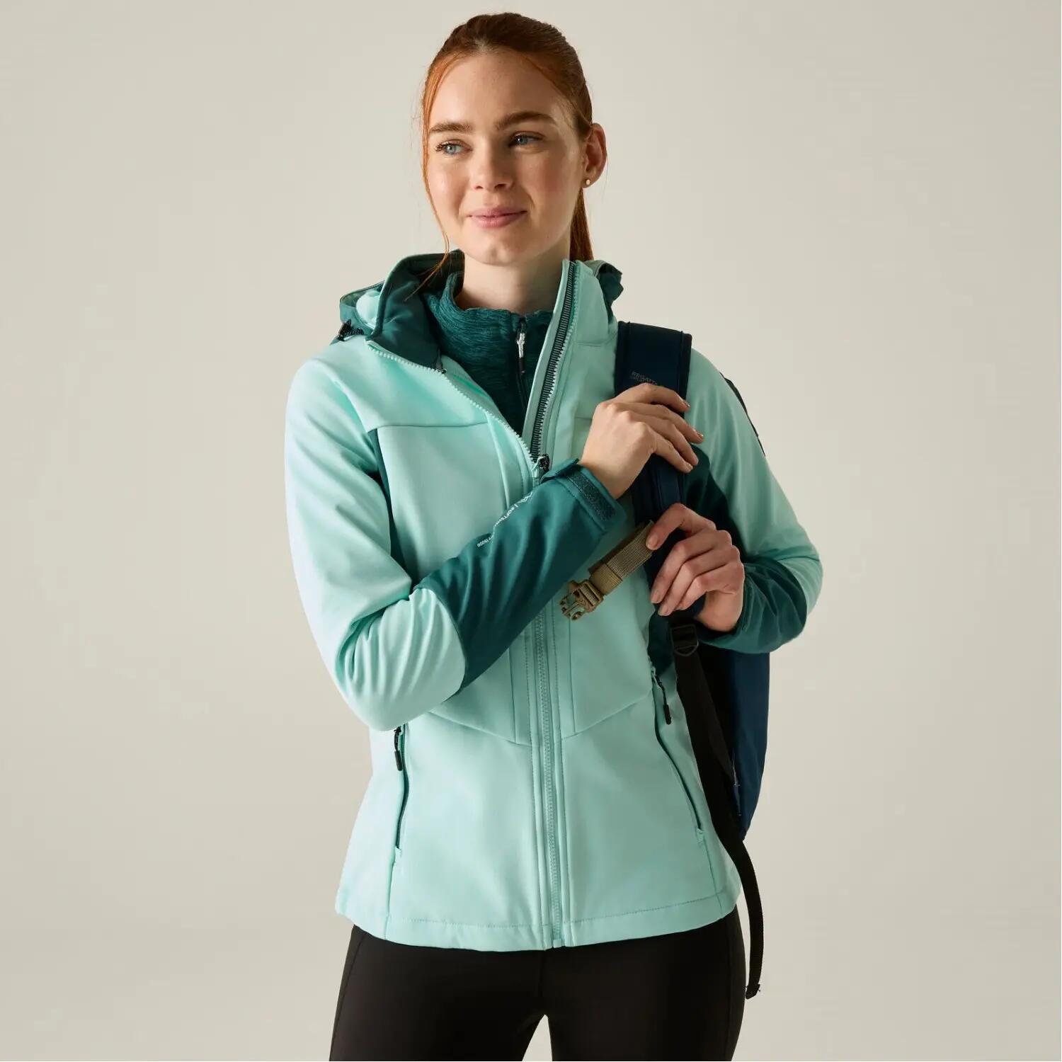 Regatta Softshelljacke Desoto für Damen mit Kapuze 2/14