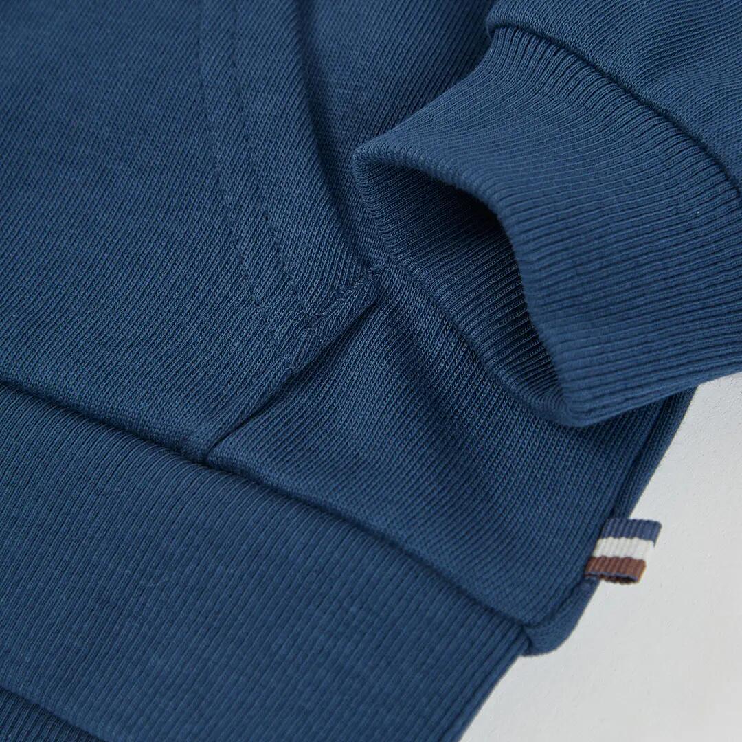 Chaqueta felpa niño azul bordado mapache 4/4