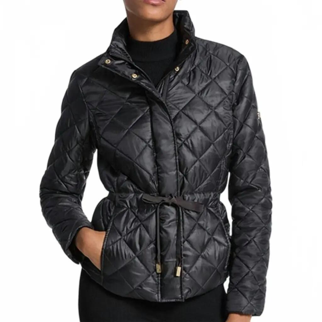 Giacca Michael Kors Modello Mt520ib3sb Eco Belted Pckbl Puffr Colore Nero 2/4