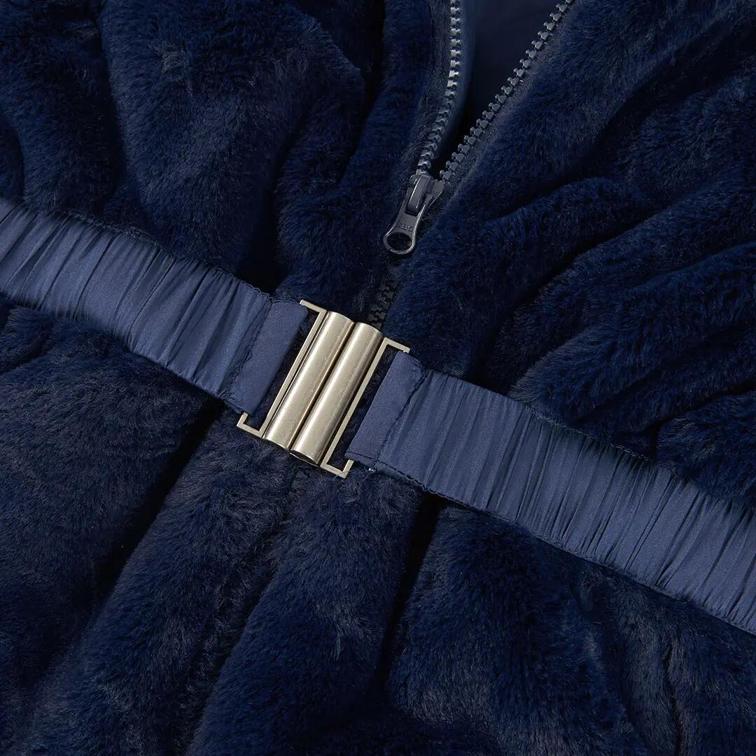 Parka tejido técnico niña azul marino con cinturón 3/4