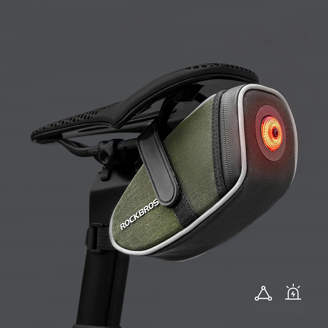 Fietszadeltas 0,45 l met lamp 250 mAh 6/7