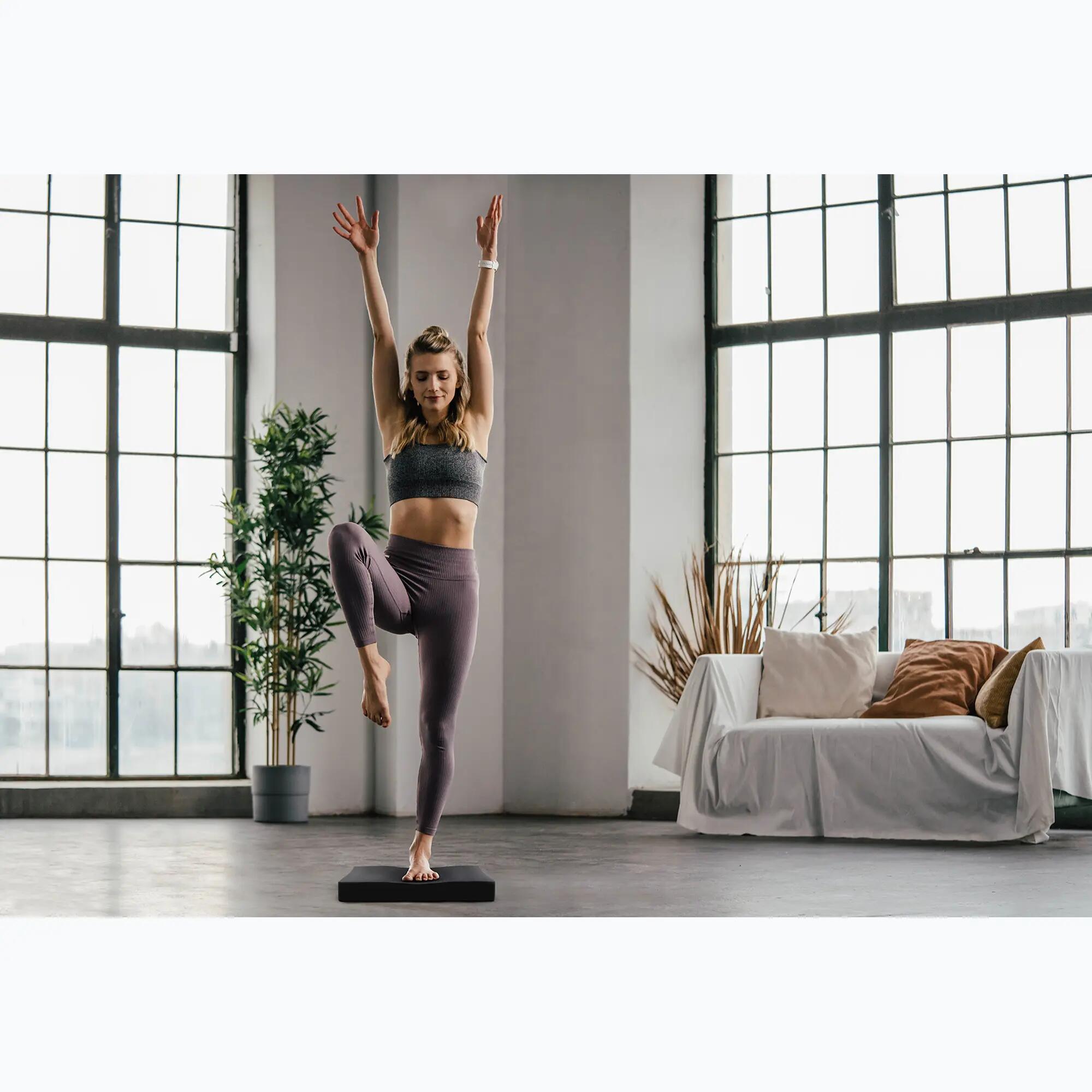 Mata do ćwiczeń STRYVE Balance Pad 5/6