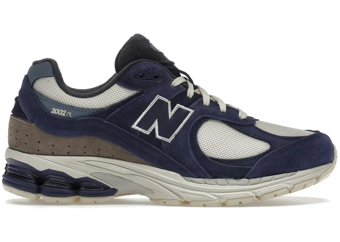NEW BALANCE picture